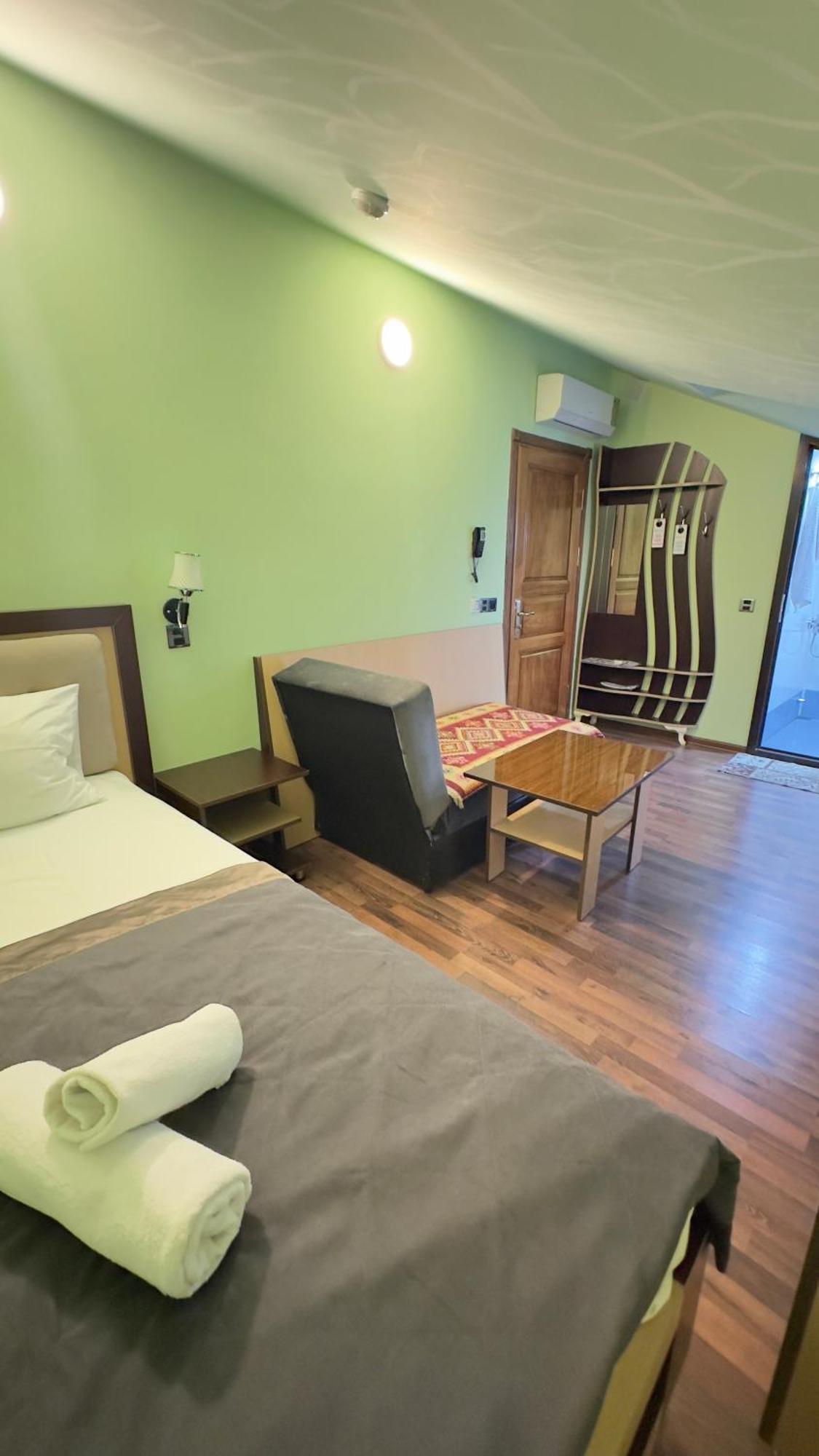 Yaffle Inn Shaki Boutique Hotel Şǝki Bagian luar foto