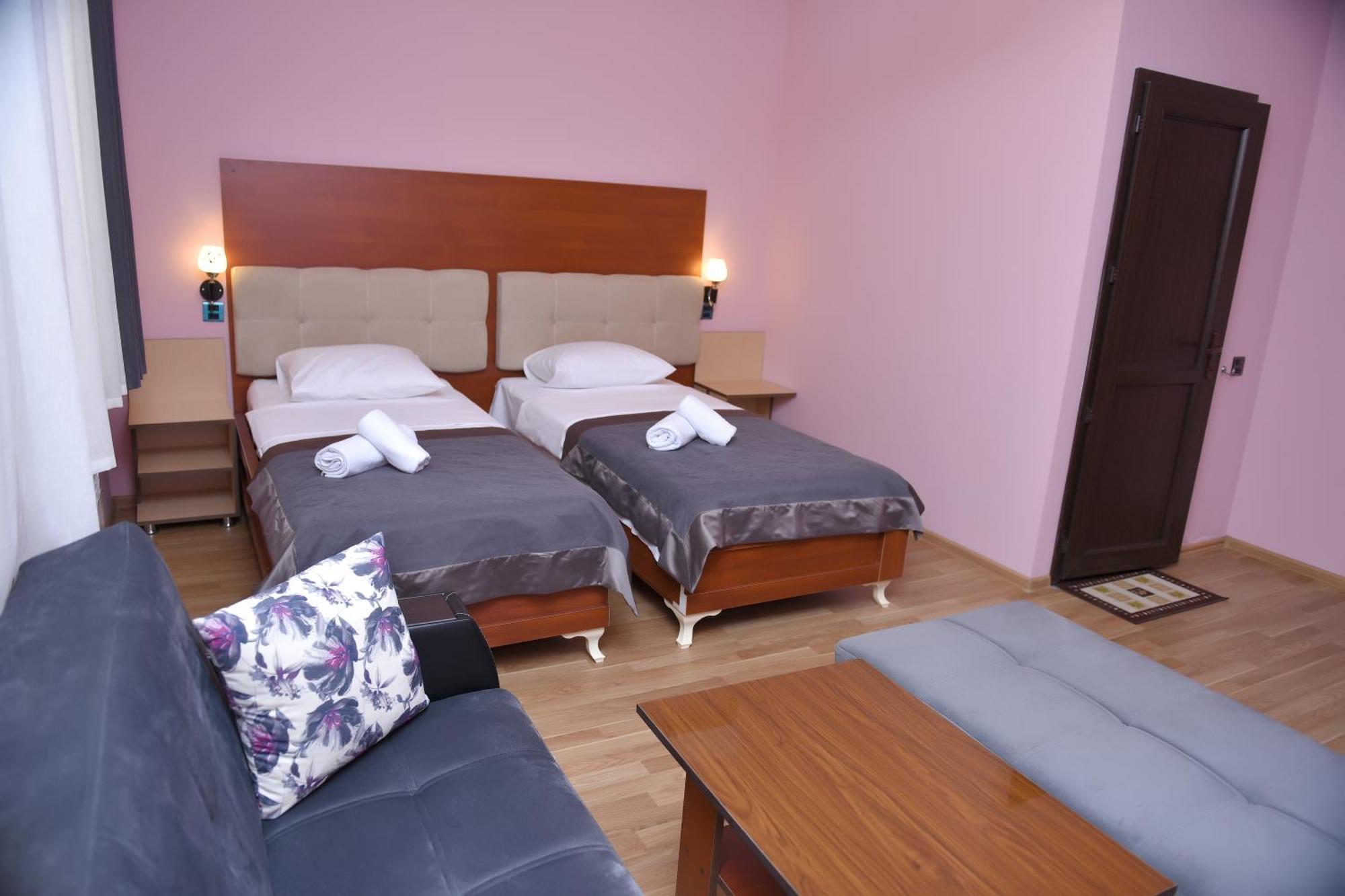 Yaffle Inn Shaki Boutique Hotel Şǝki Bagian luar foto