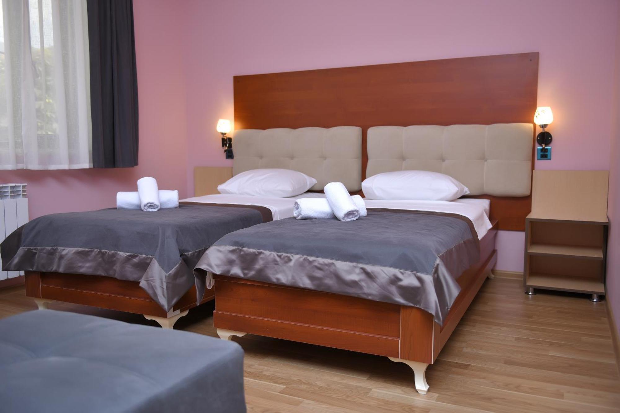 Yaffle Inn Shaki Boutique Hotel Şǝki Ruang foto