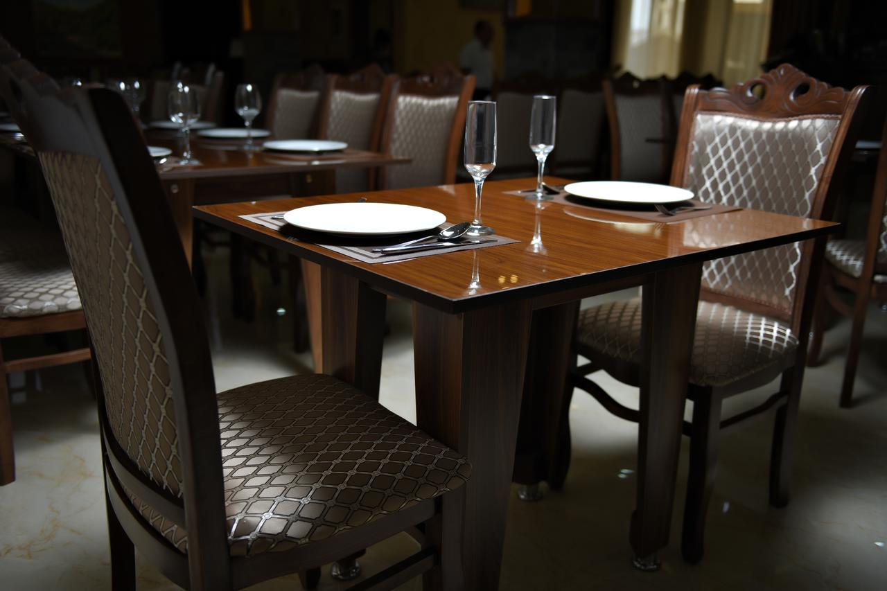 Yaffle Inn Shaki Boutique Hotel Şǝki Bagian luar foto